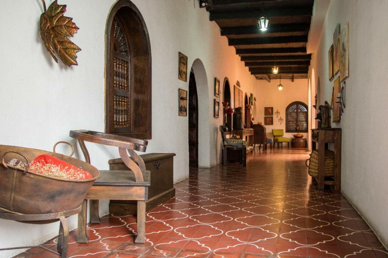 Hotel Posada Del Rosario Antigua Exterior photo