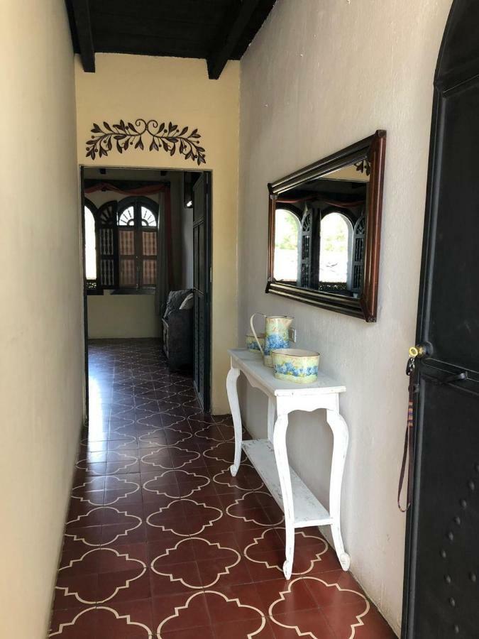 Hotel Posada Del Rosario Antigua Exterior photo