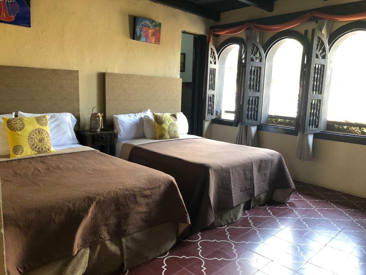 Hotel Posada Del Rosario Antigua Exterior photo